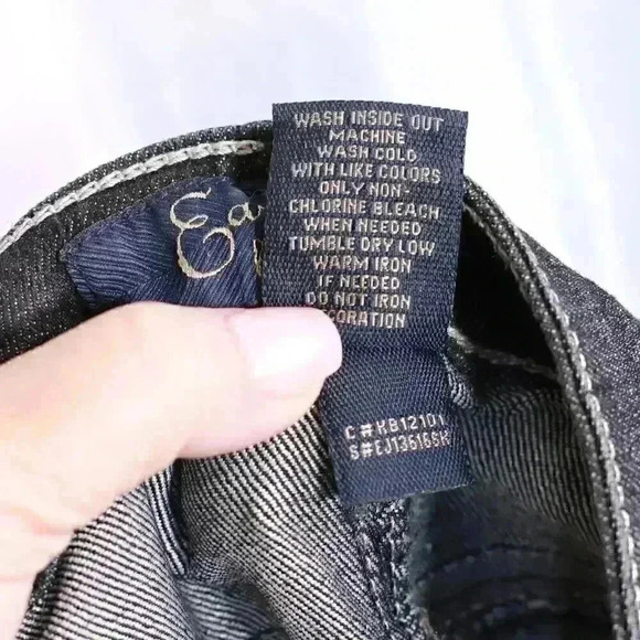 Earl Jean blue Size 7 x 32 grey fleur de lis embroirded, embellished jeans - Picture 11 of 11